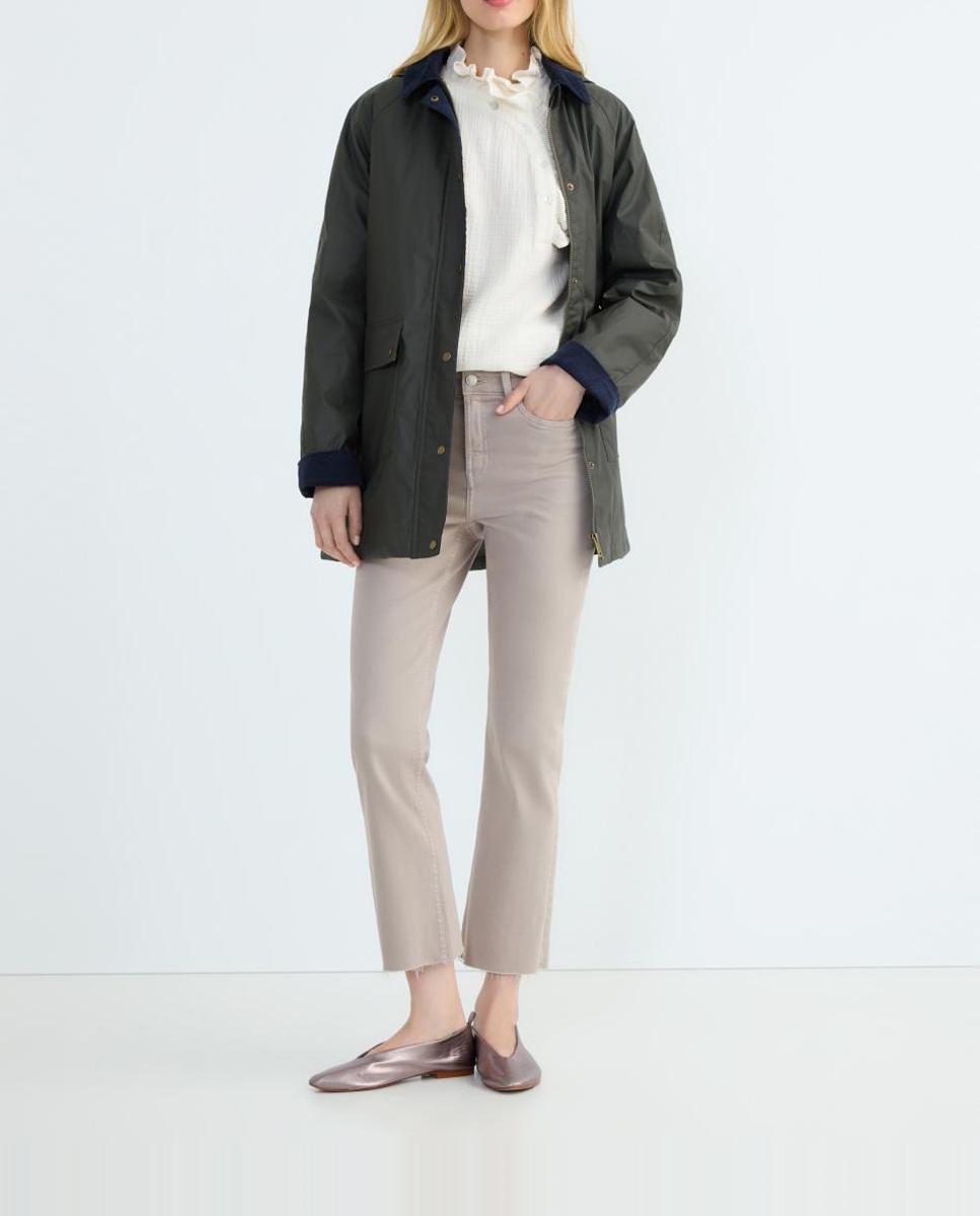 Imagen 0 de Pantalón cropped flare sarga de mujer