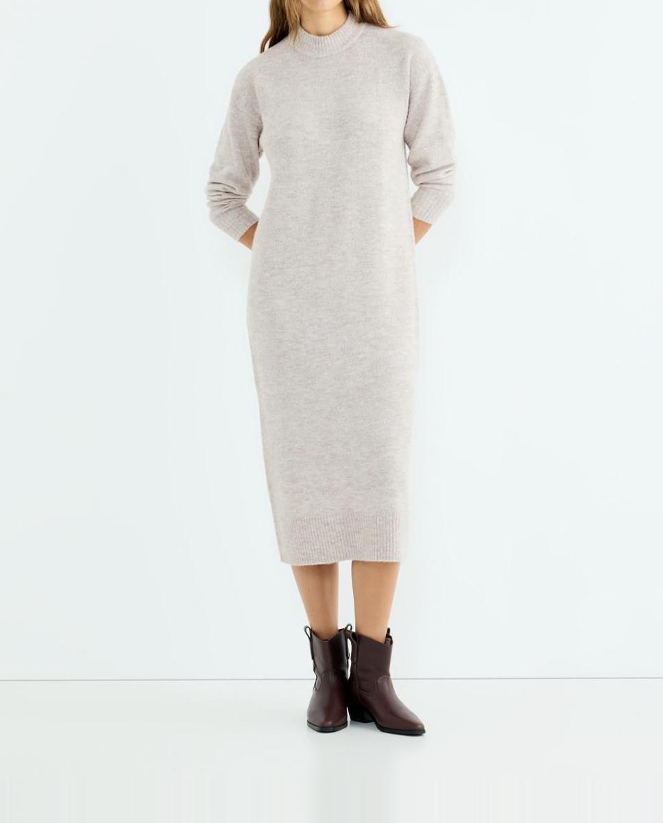 Imagen 0 de Vestido de mujer de punto midi manga larga