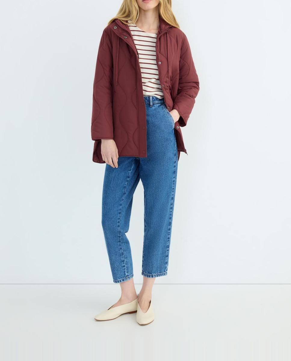 Imagen 0 de Parka corta de mujer acolchada con capucha