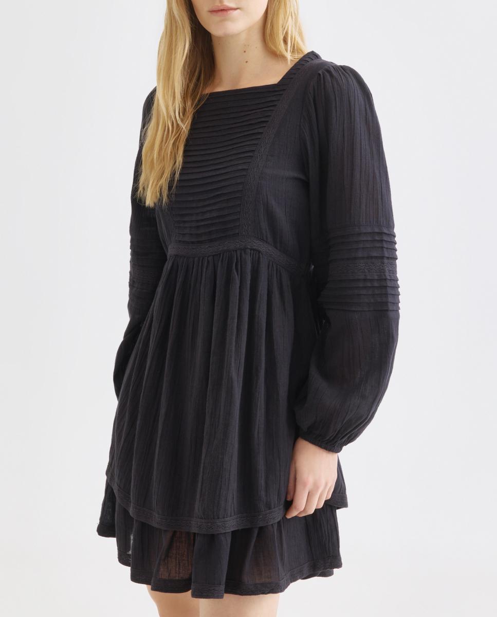 Imagen 0 de Vestido romántico de mujer corto