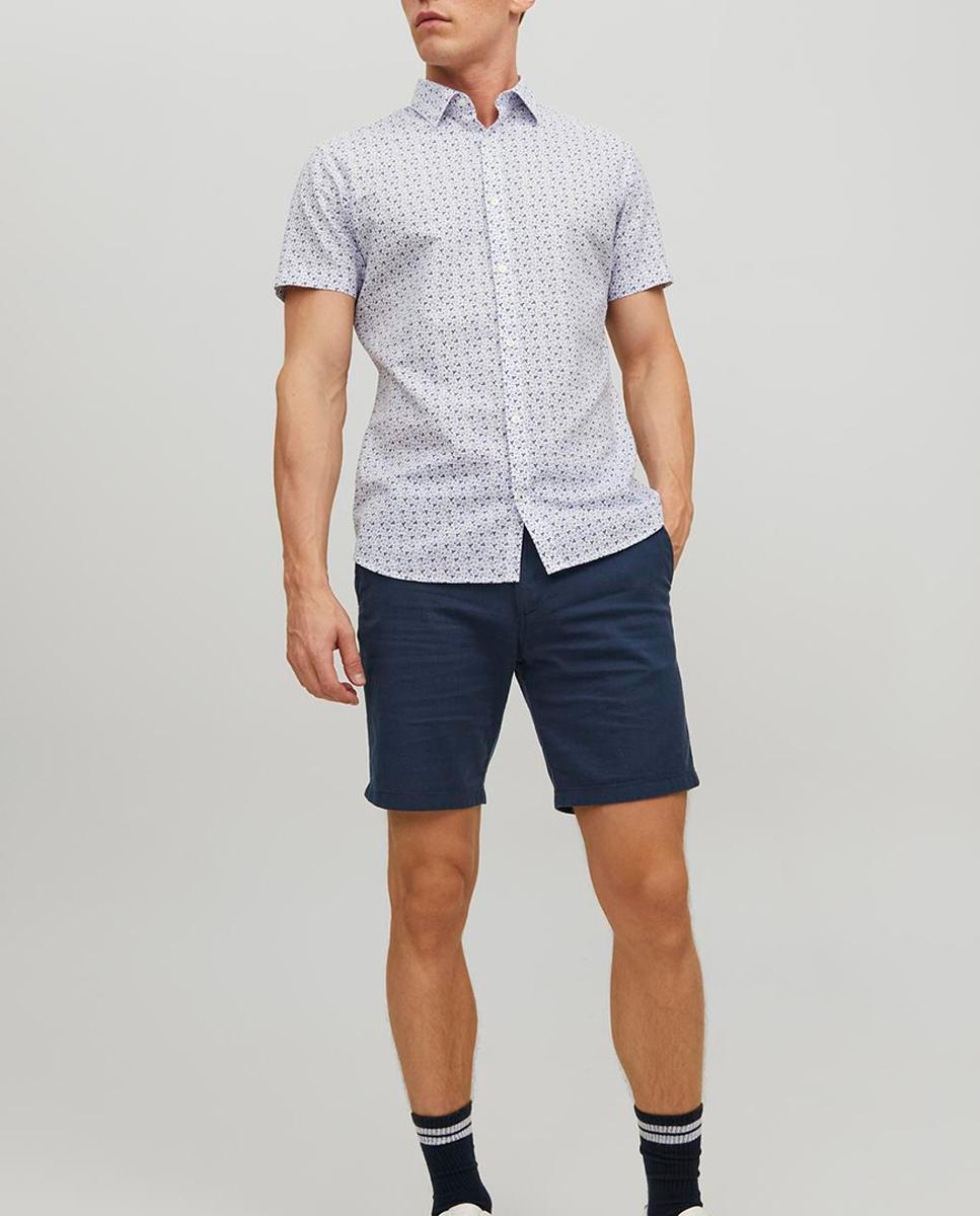 Imagen 0 de Bermuda tipo chino slim de hombre