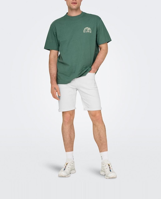 Imagen 0 de Pantalón bermuda blanco de hombre