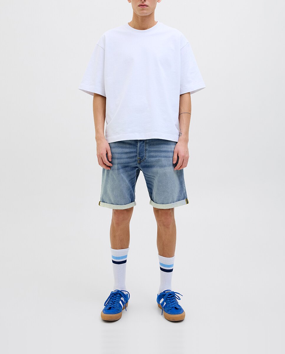 Imagen 0 de Bermuda vaquera de hombre regular fit