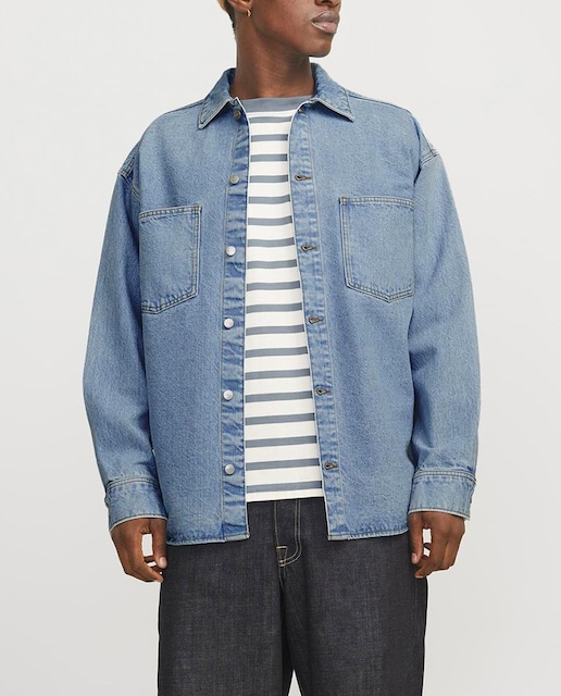 Imagen 0 de Sobrecamisa vaquera de hombre a con bolsillos laterales lisa