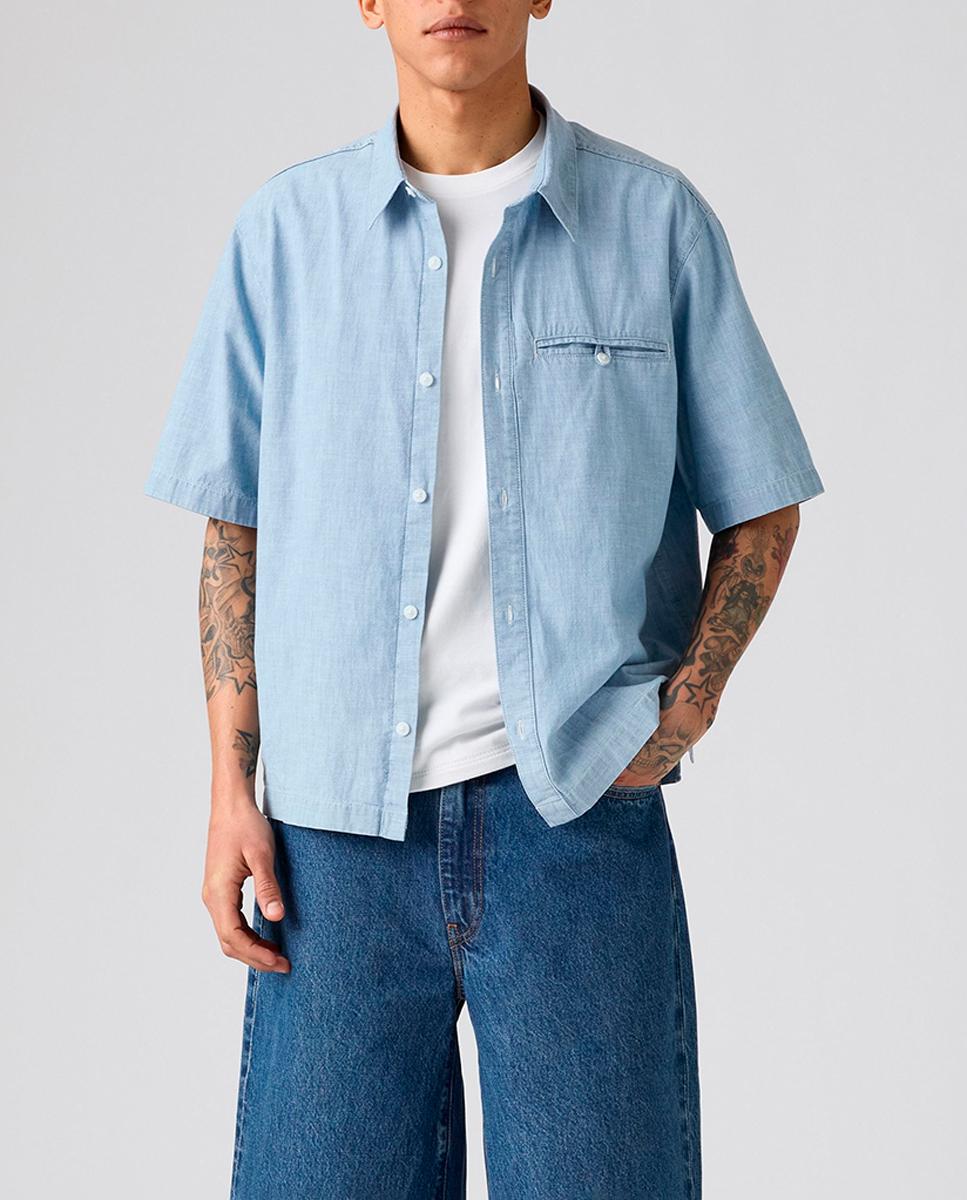 Imagen 0 de Camisa vaquera crop de hombre de manga corta