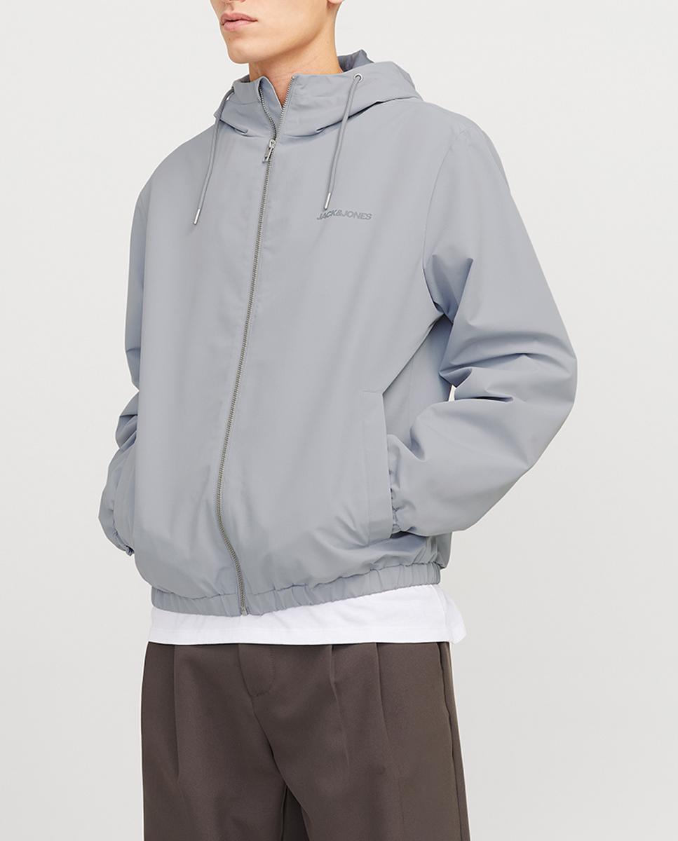 Imagen 0 de Chaqueta ligera con capucha y cierre con cremallera para hombre