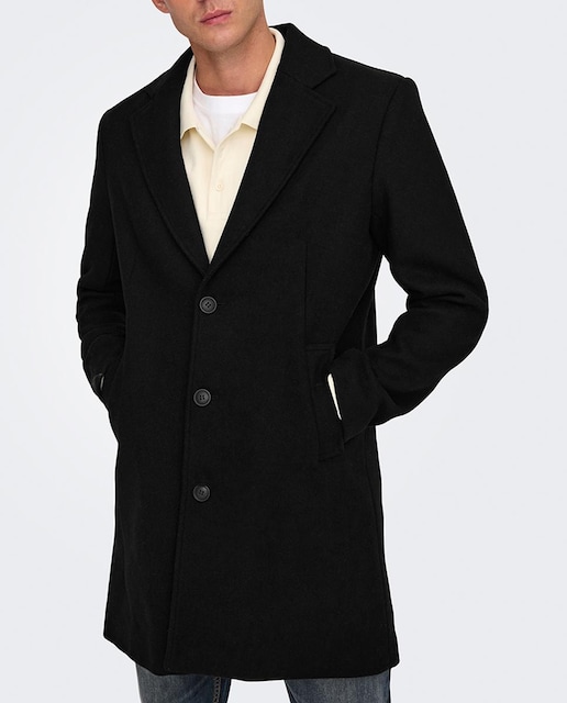 Imagen 0 de Abrigo de hombre con corte clásico