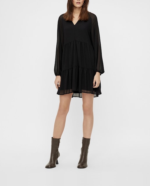 Imagen 0 de Vestido corto de manga larga