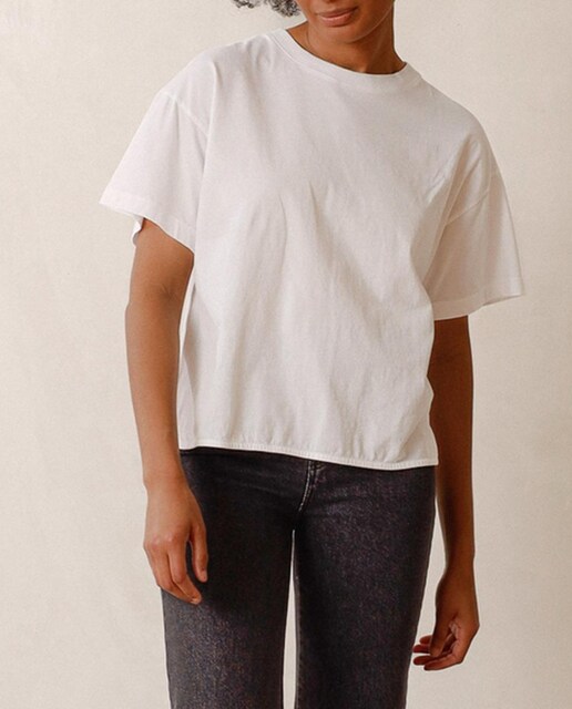 Imagen 0 de Camiseta de mujer cuello redondo manga corta