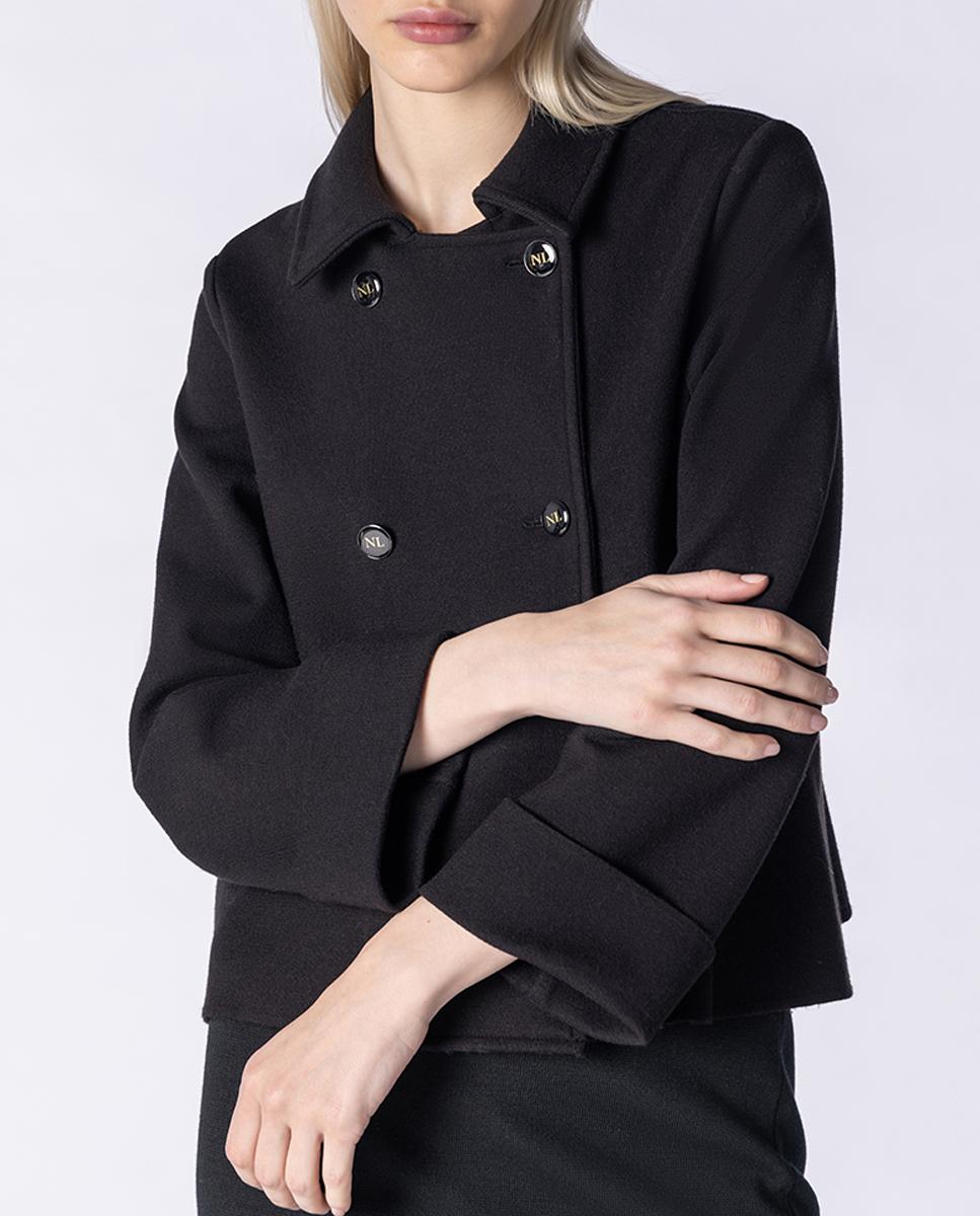 Imagen 0 de Chaqueta de mujer en punto liso con cuello camisero y doble botonadura