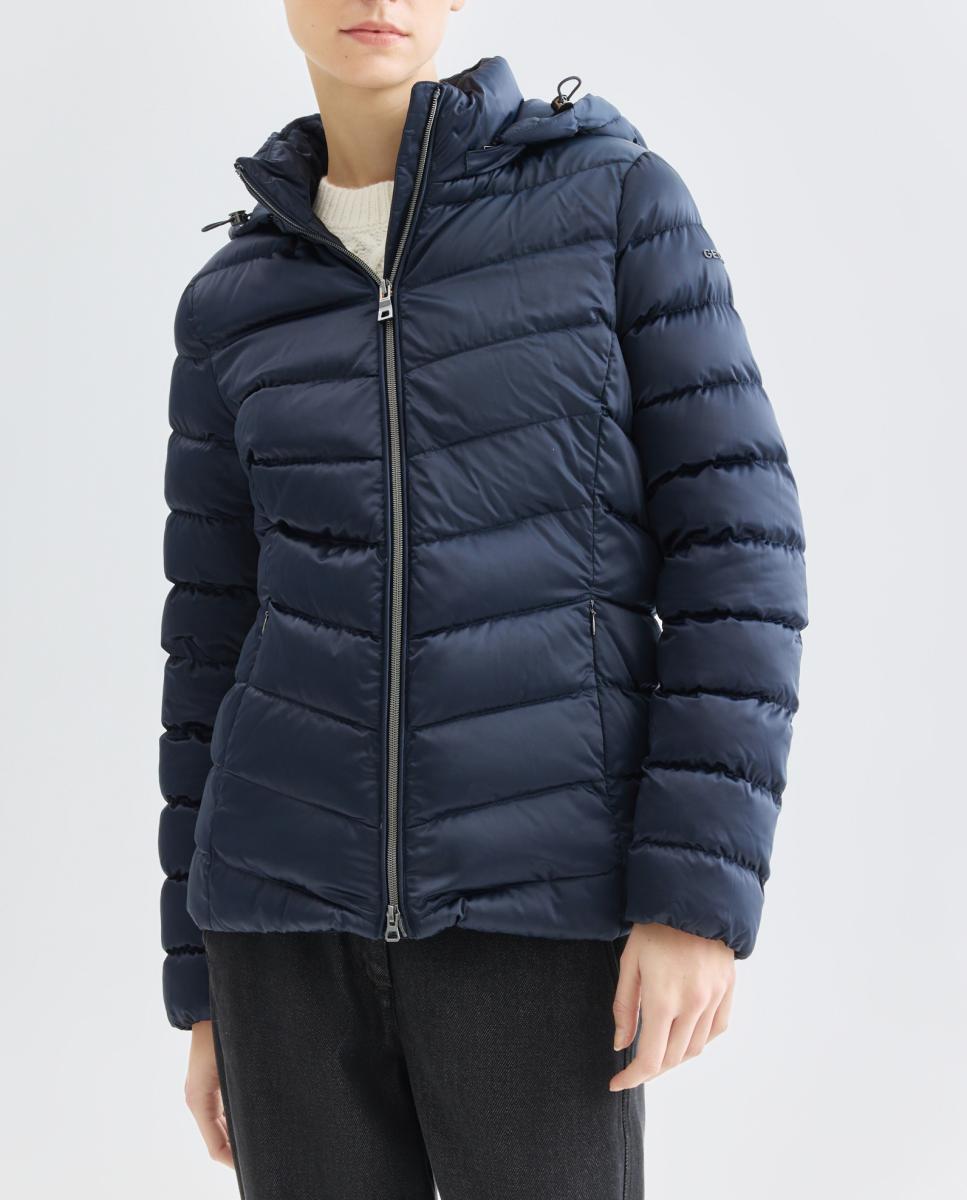 Imagen 0 de Chaqueta corta de mujer con capuchon desmontable