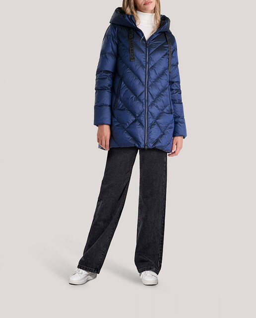 Imagen 0 de Plumífero de mujer de largo midi, con acolchado en espiga