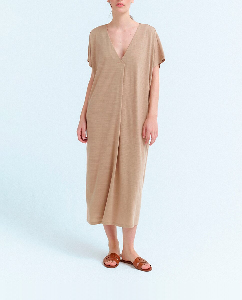 Imagen 0 de Vestido largo manga corta cuello en V