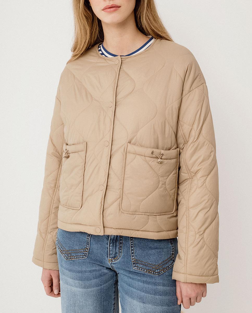 Imagen 0 de Chaqueta de mujer acolchada con bolsillos delanteros