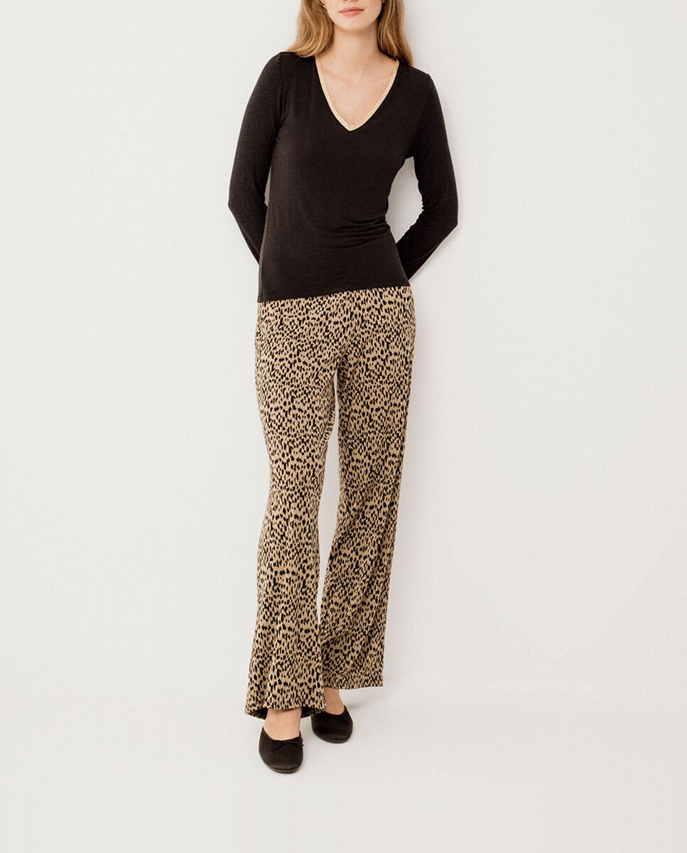 Imagen 0 de Pantalón de mujer leopardo