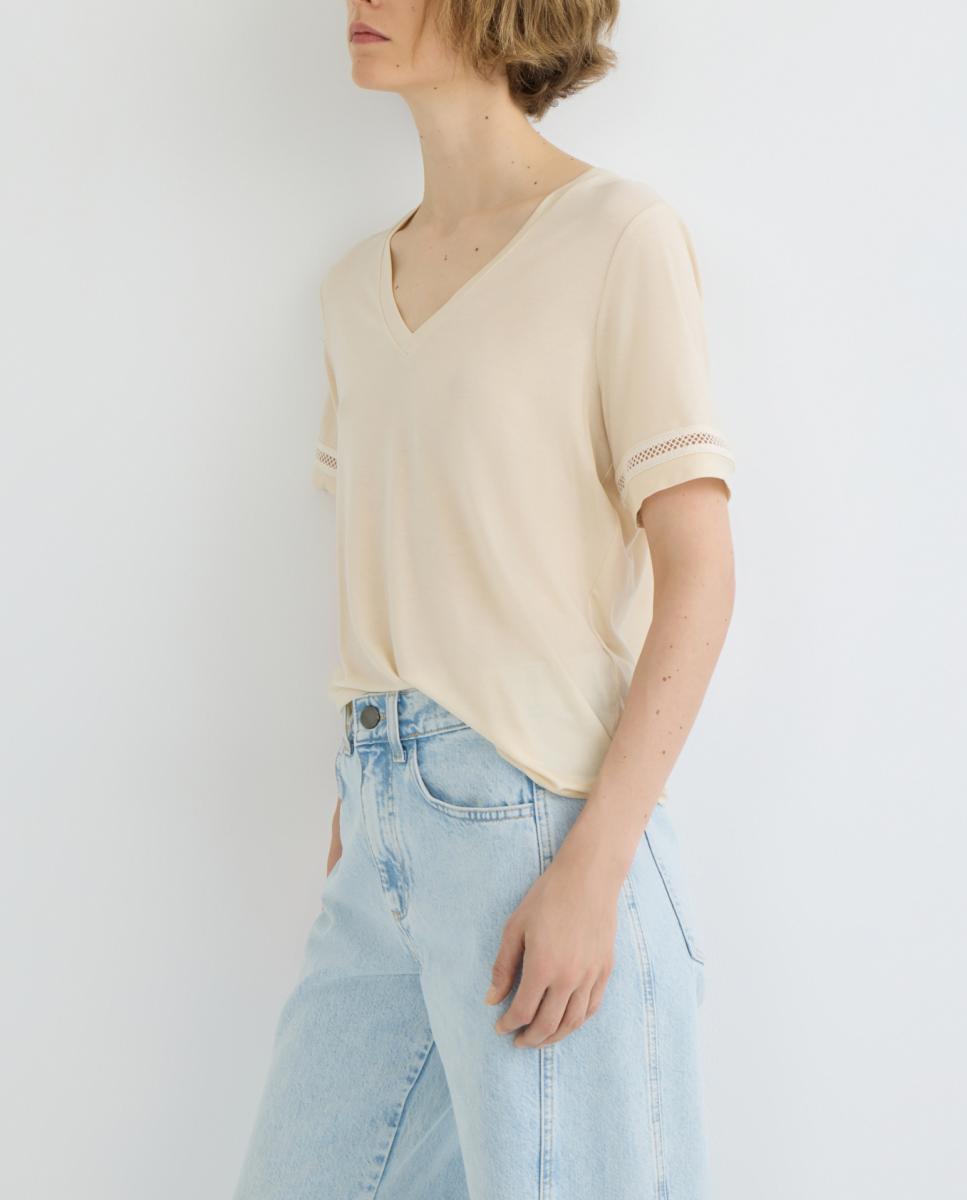 Imagen 0 de Camiseta de mujer manga corta cuello pico