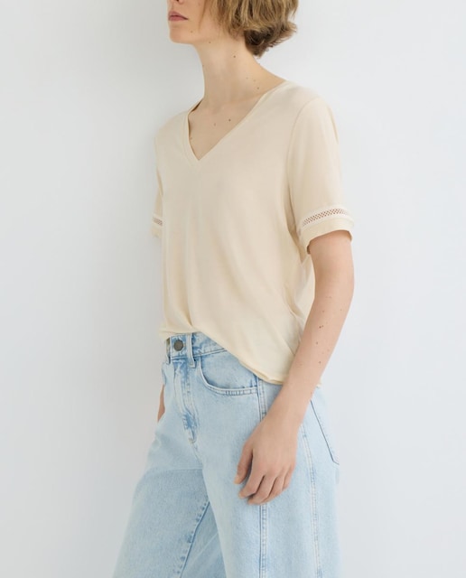 Imagen 0 de Camiseta de mujer manga corta cuello pico