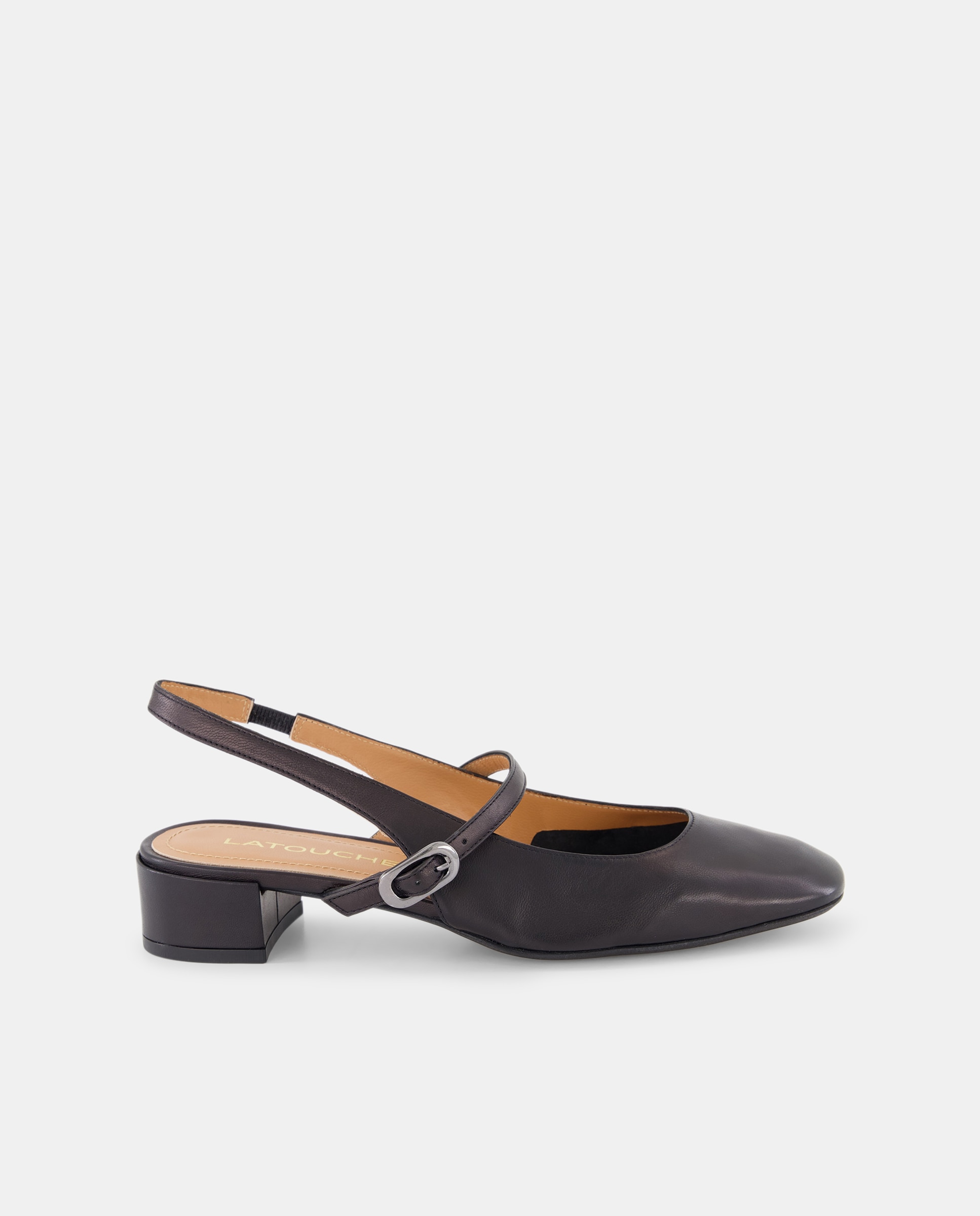 Imagen 0 de Zapatos planos destalonados de mujer