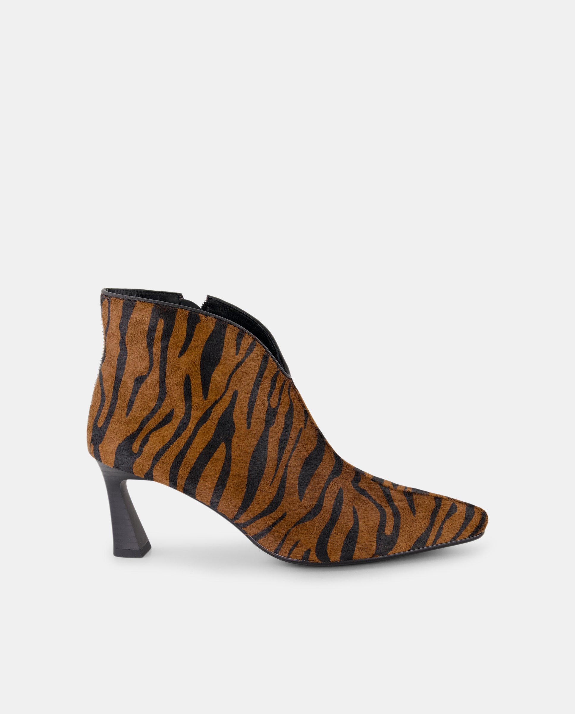 Imagen 0 de Botines de tacón de mujer