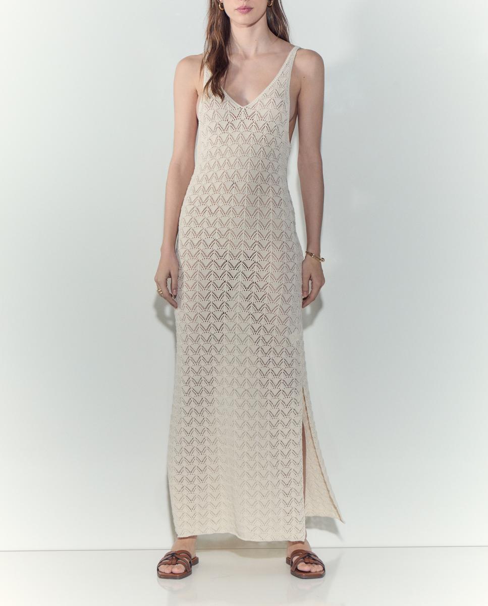 Imagen 0 de Vestido de punto para playa