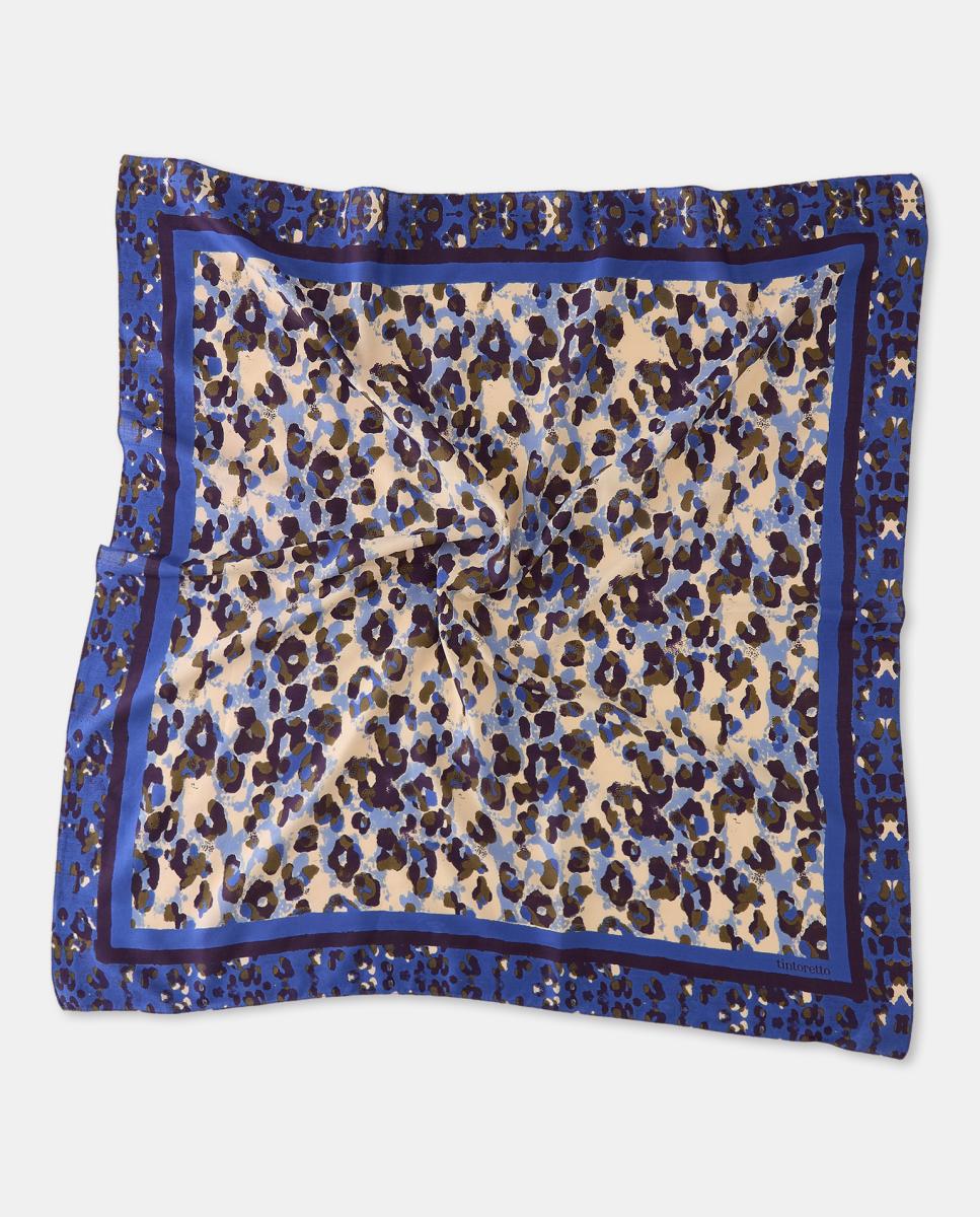 Imagen 0 de Pañuelo con estampado tipo manchas
