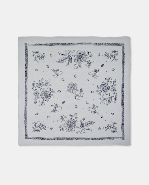 Imagen 0 de Pañuelo de punto de mujer de lana