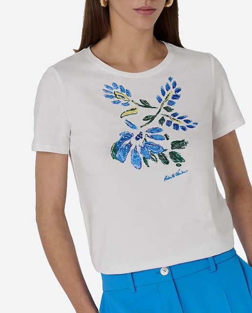 Imagen 0 de Camiseta de mujer flores bordadas
