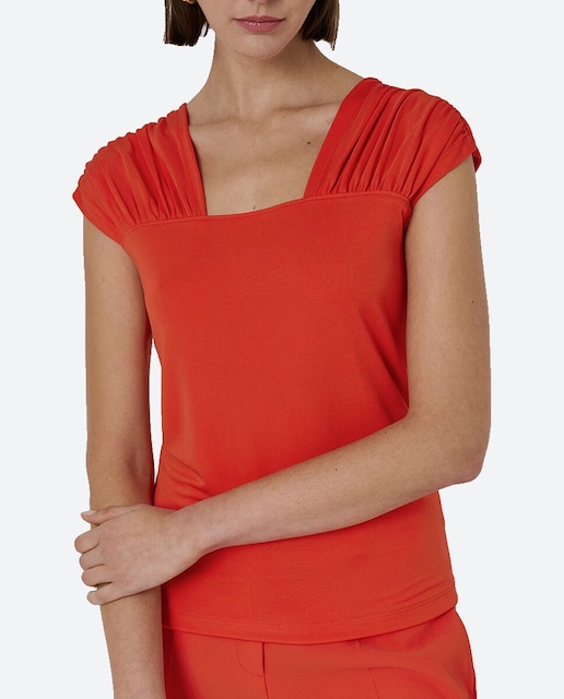 Imagen 0 de Camiseta de mujer hombros fruncidos de punto