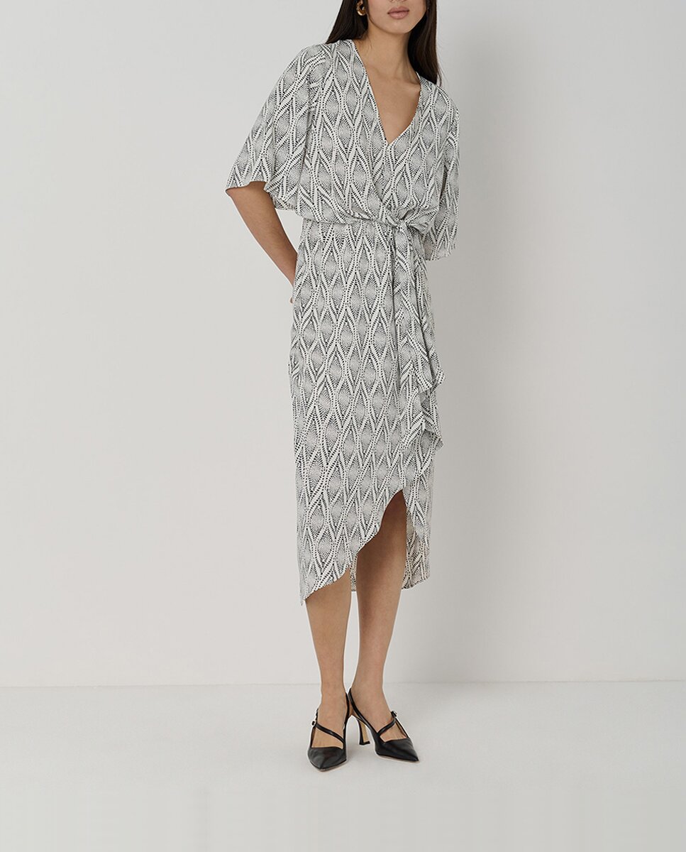 Imagen 0 de Vestido midi con lazada estampado geométrico