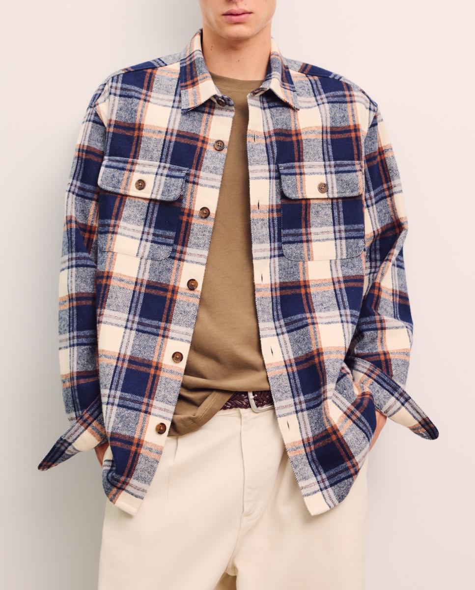 Imagen 0 de Sobrecamisa de hombre en tejido de cuadros