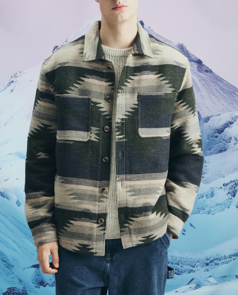 Imagen 0 de Sobrecamisa de hombre estampada con forro borrego