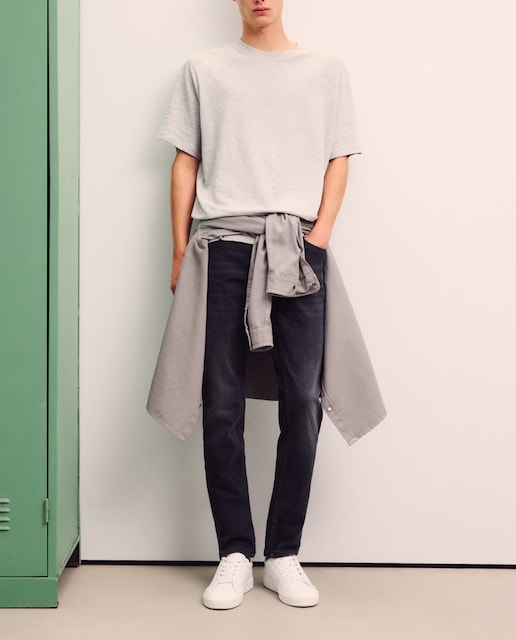 Imagen 0 de Pantalón vaquero de hombre con fit skinny