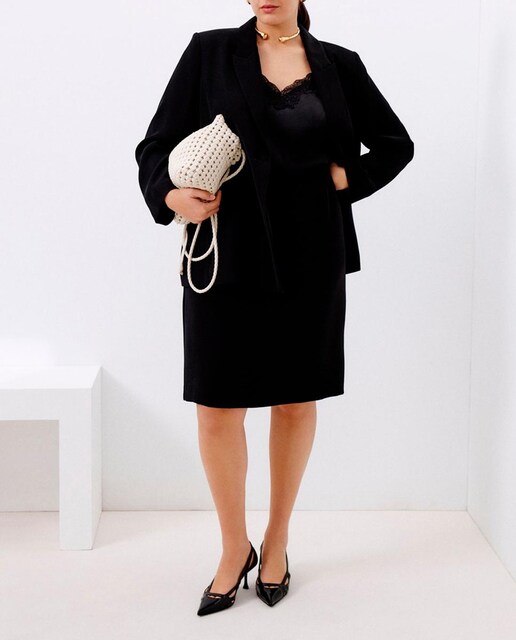 Imagen 0 de Falda recta básica corta