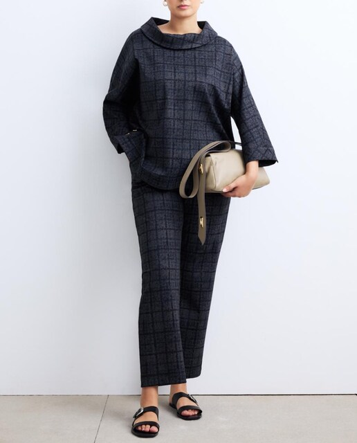 Imagen 0 de Pantalón de punto estampado de mujer