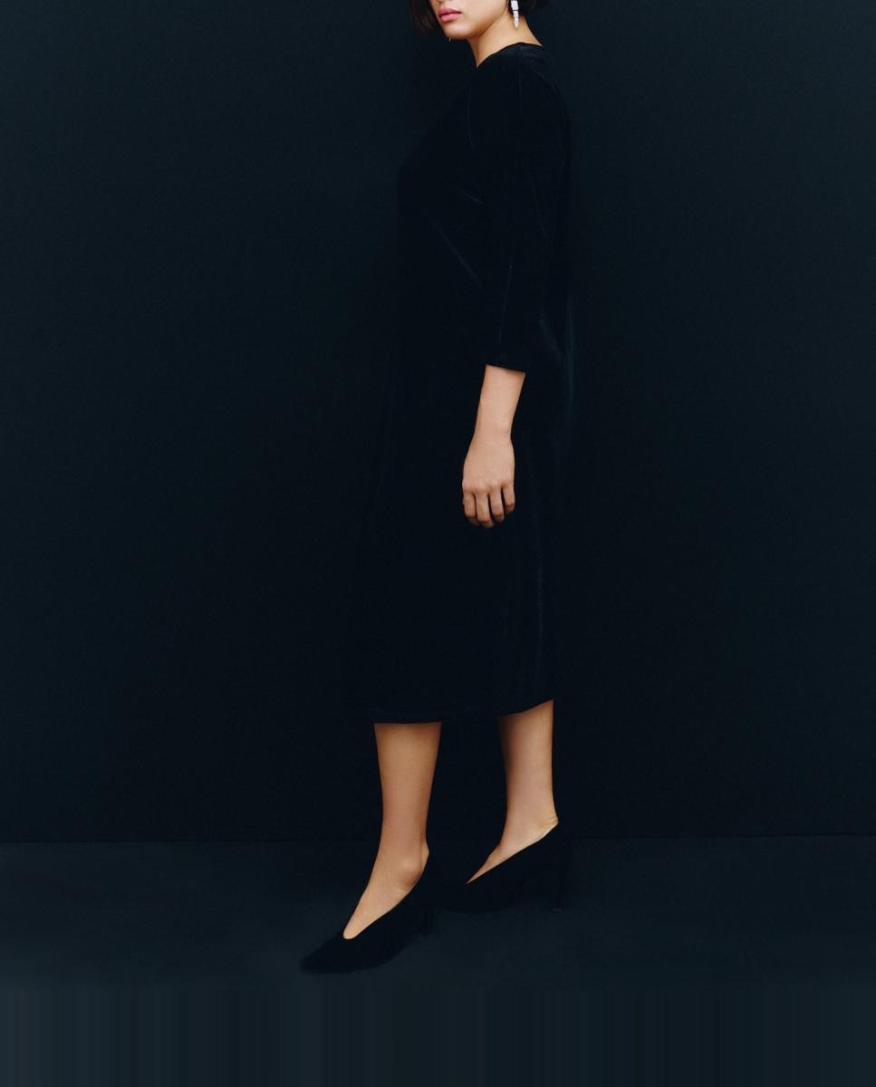 Imagen 0 de Vestido midi de terciopelo