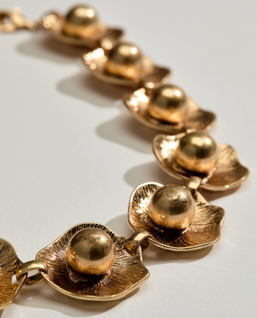 Imagen 0 de Collar dorado