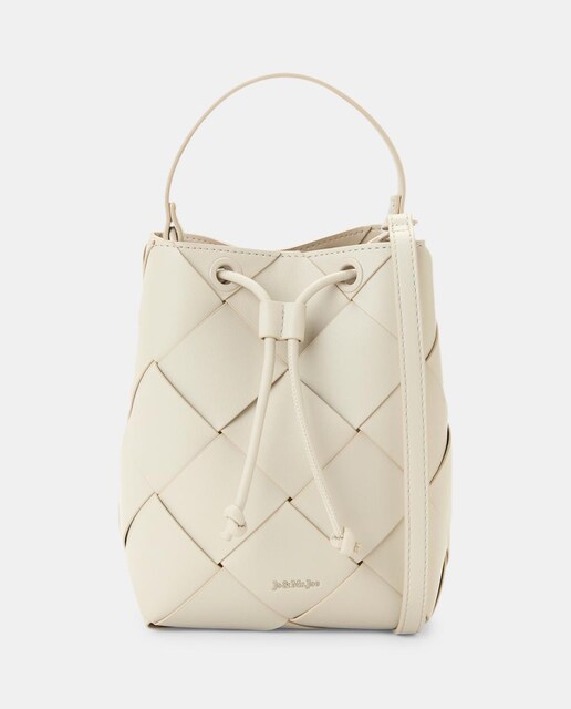 Imagen 0 de Bolso de mano trenzado