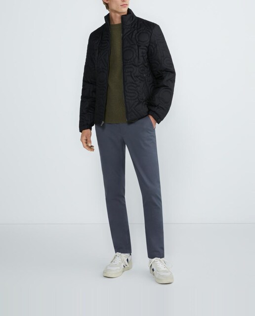 Imagen 0 de Cazadora de hombre deportiva guateada con la palabra "KORS"