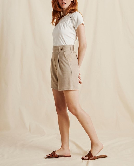 Imagen 0 de Short de mujer con cintura elástica y detalle de botones