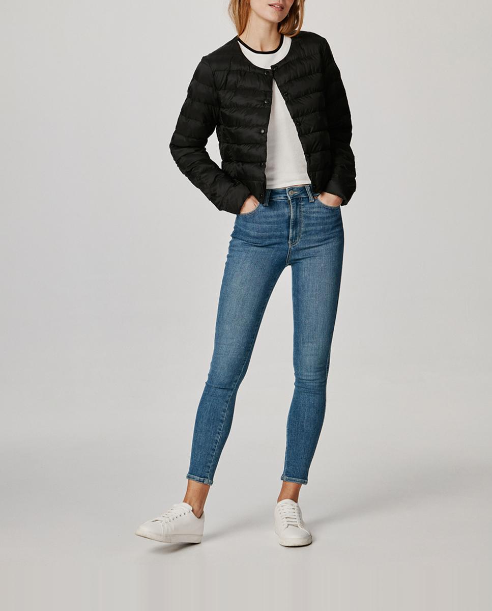 Imagen 0 de Chaqueta acolchada cuello redondo de mujer