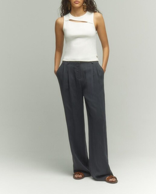 Imagen 0 de Camiseta de mujer cut out