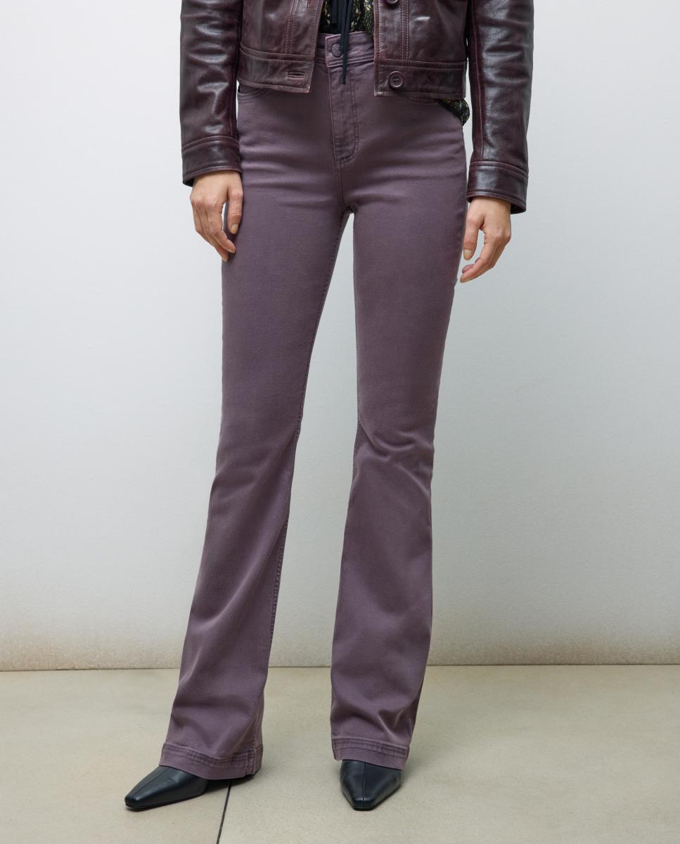 Imagen 0 de Pantalón de mujer flare tiro medio