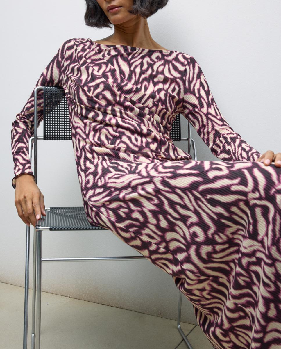 Imagen 0 de Vestido de manga larga estampado