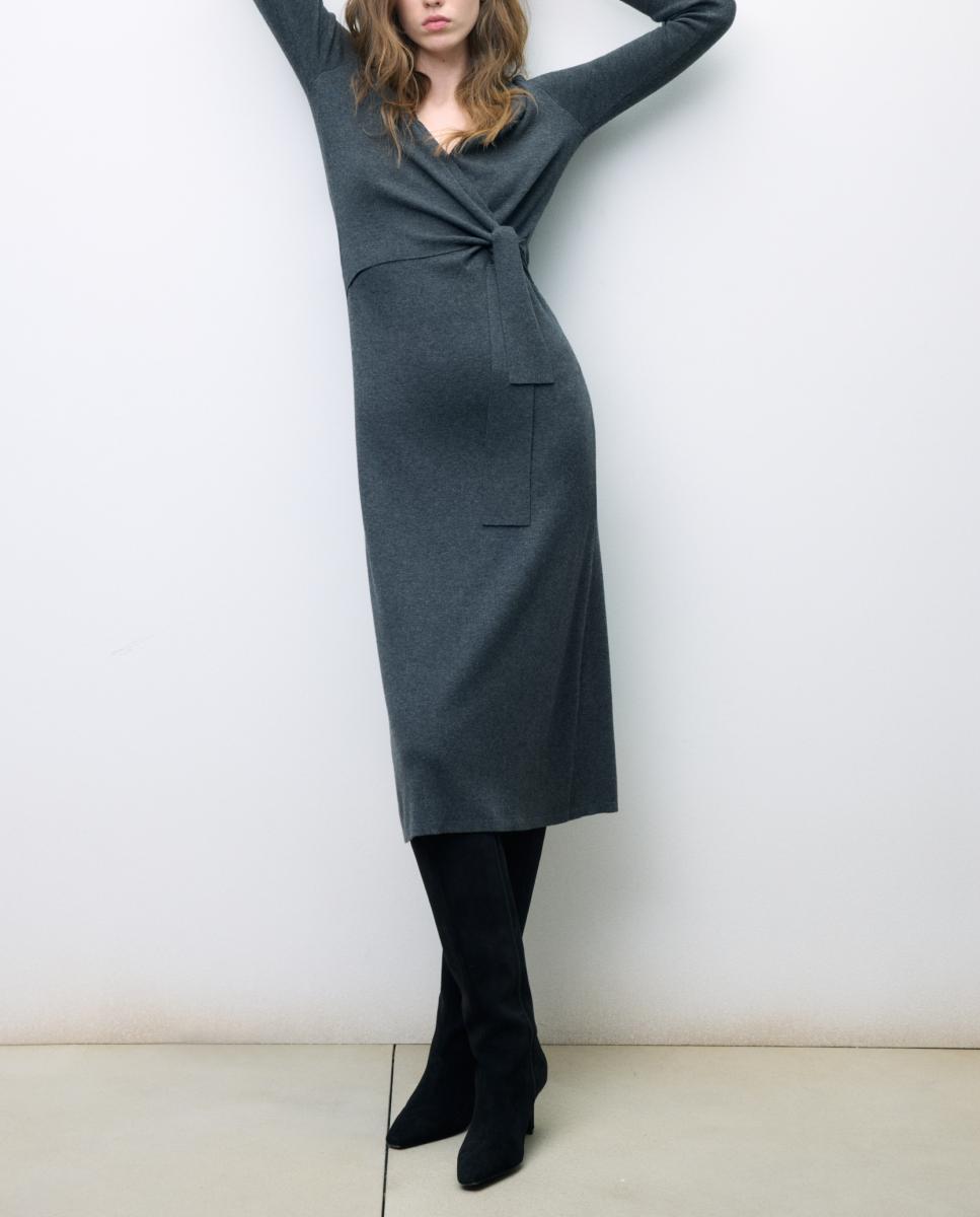 Imagen 0 de Vestido de punto cruzado con lazada