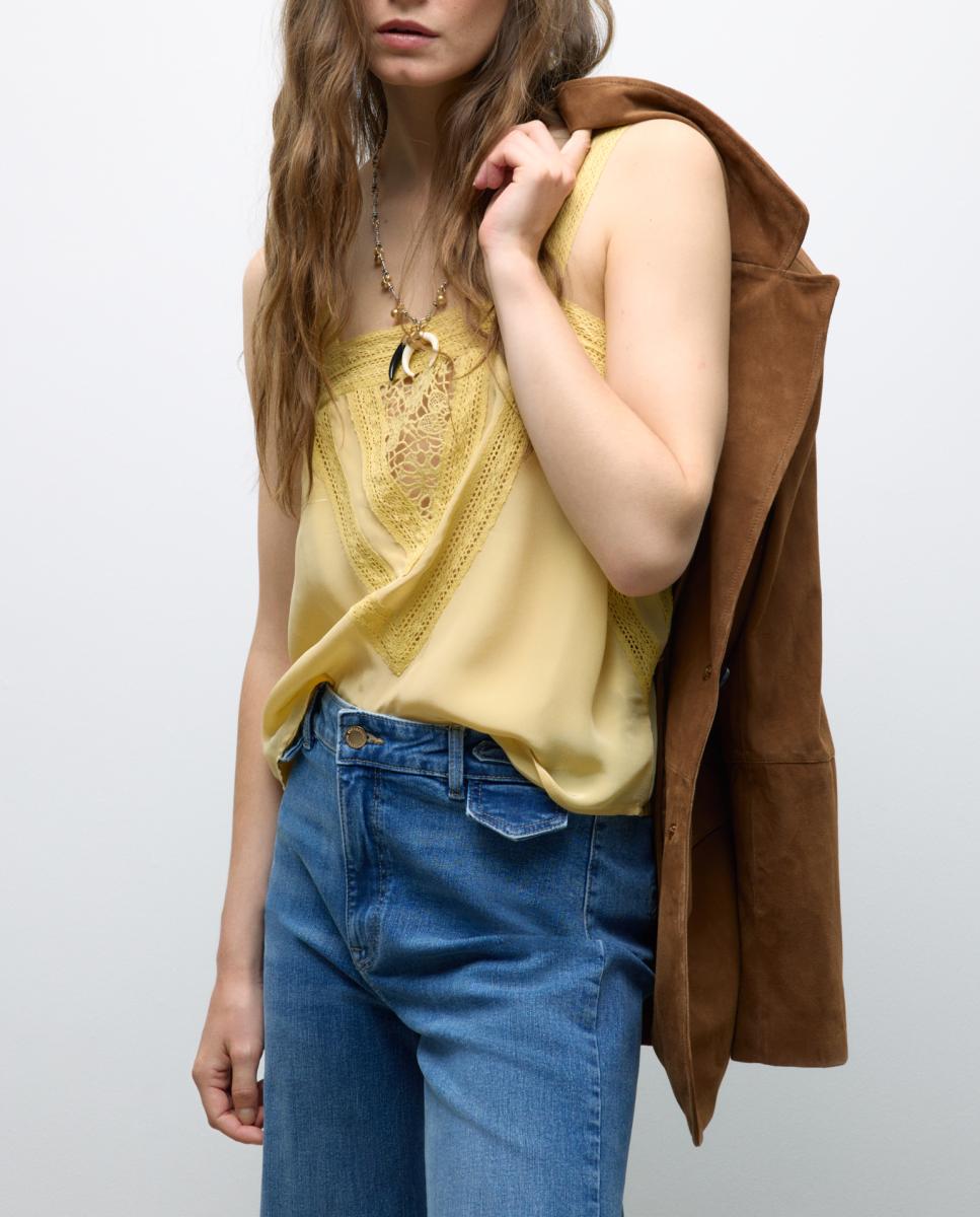 Imagen 0 de Blusa de mujer sin mangas con detalle de encaje