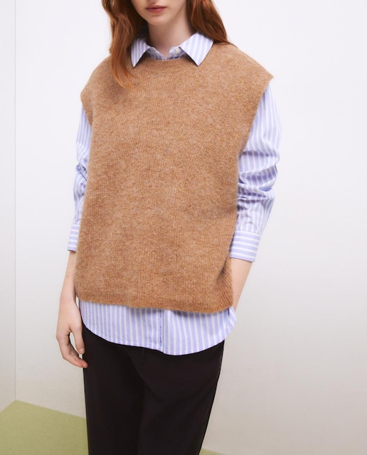 Imagen 0 de Chaleco de mujer cuello caja punto