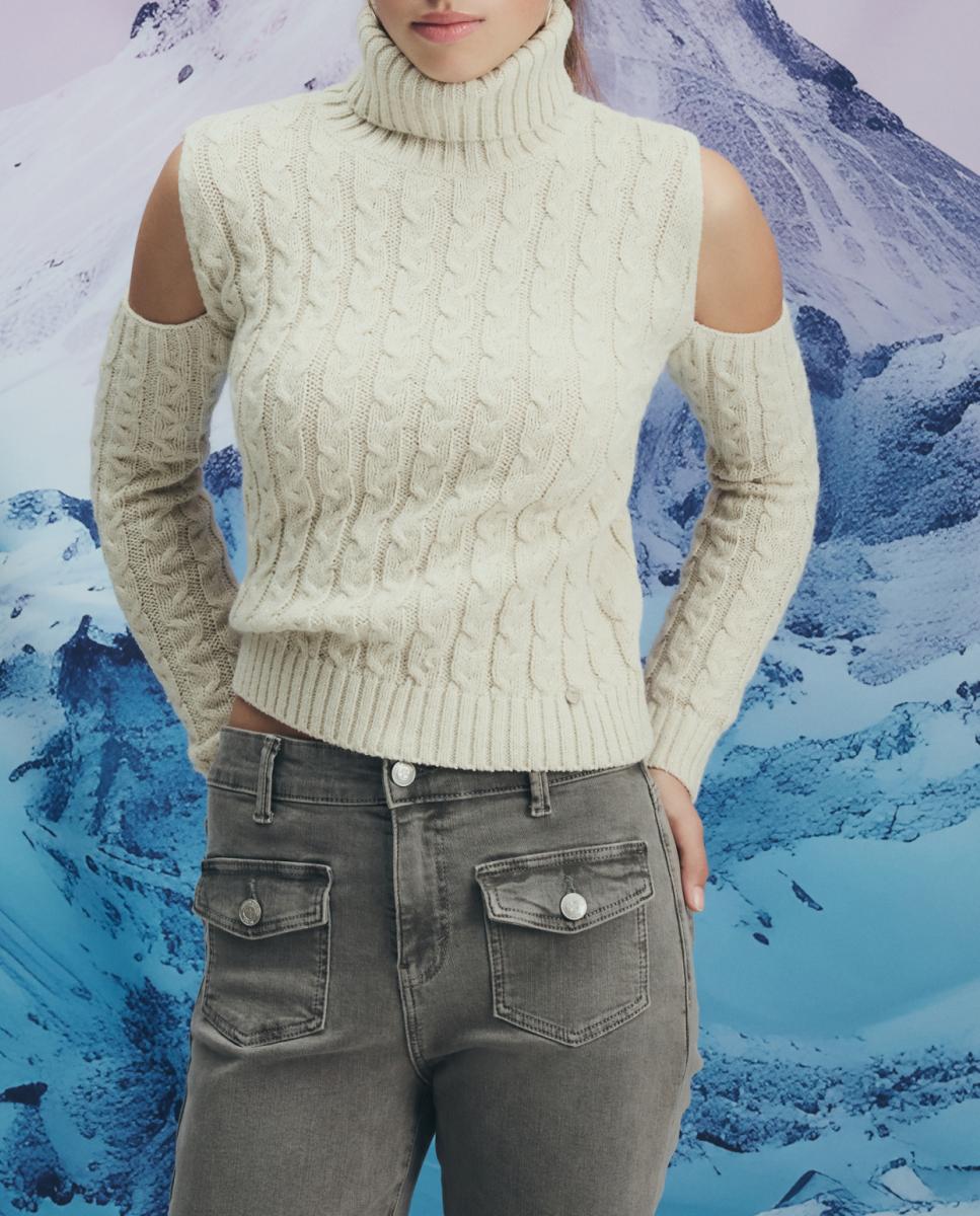 Imagen 0 de Jersey de mujer cuello cisne cut out ochos