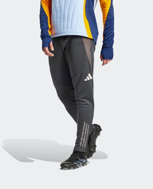 Imagen 0 de Pantalón de hombre Real Madrid Winterized Adidas
