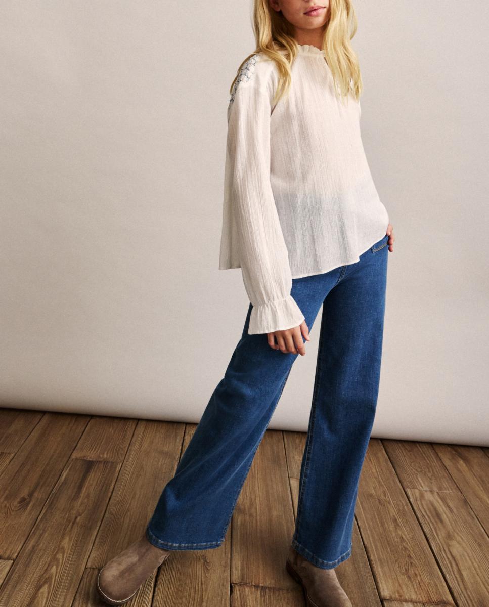 Imagen 0 de Blusa lisa manga larga smock espalda lurex de niña