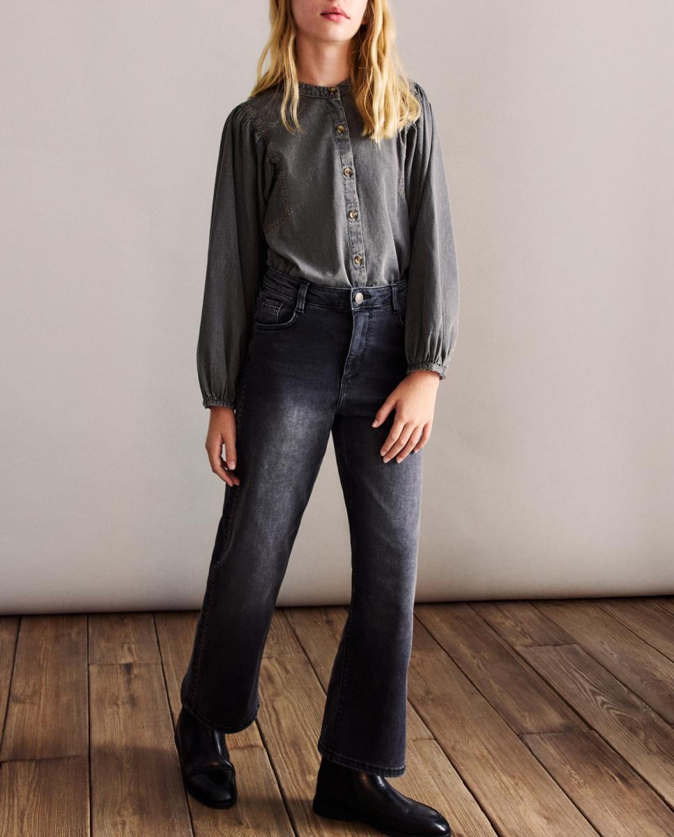 Imagen 0 de Pantalón denim con tachas de niña